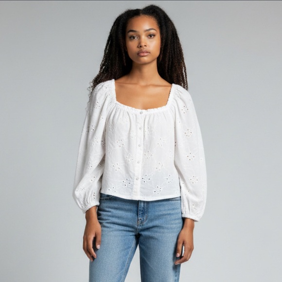 AE White Eyelet Off-Shoulder Peasant Blouse Balloon Sleeves Broderie Anglaise - Picture 3 of 12